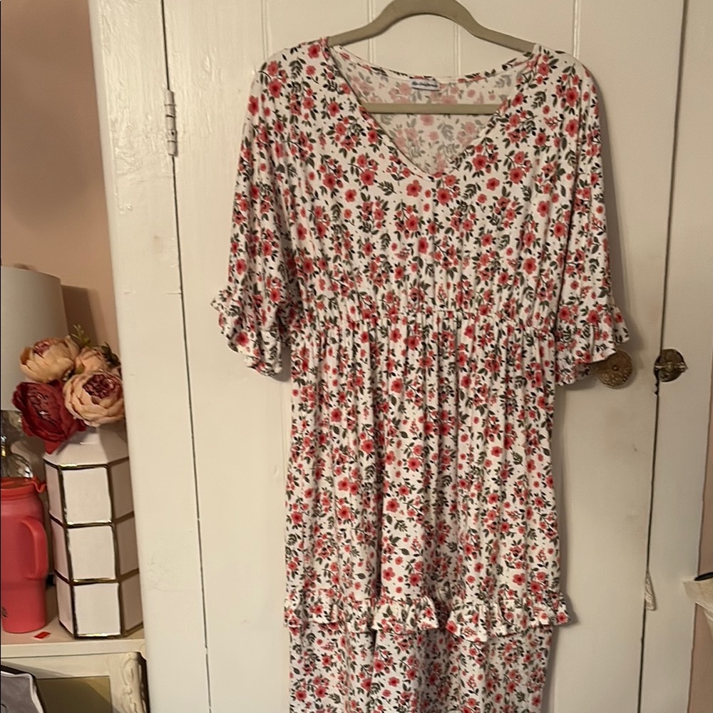 Egs California Floral V-Neck Dress EUC Size XL